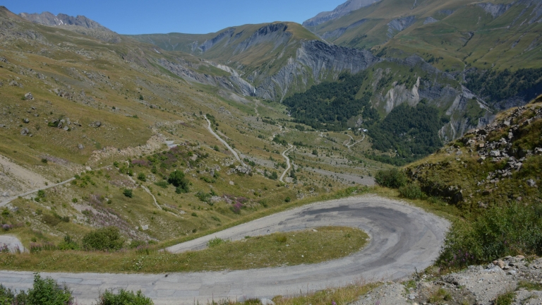 Lacets du col de Sarenne