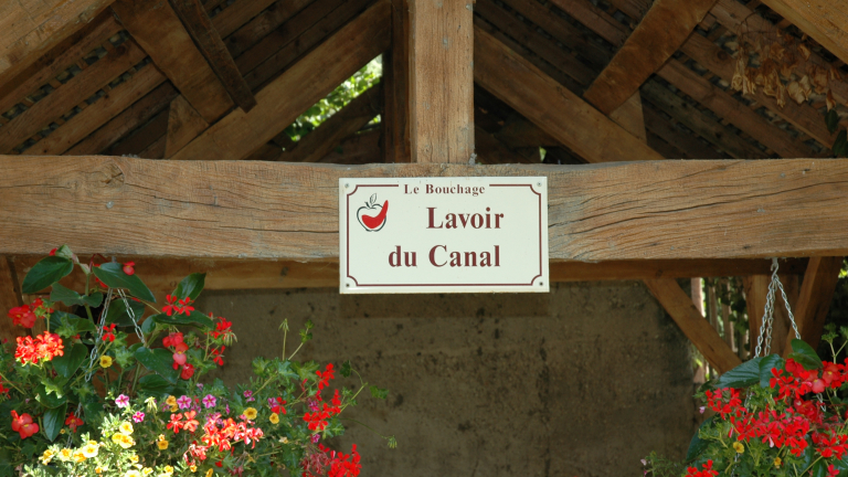 Lavoir Le Bouchage - OTSI Morestel