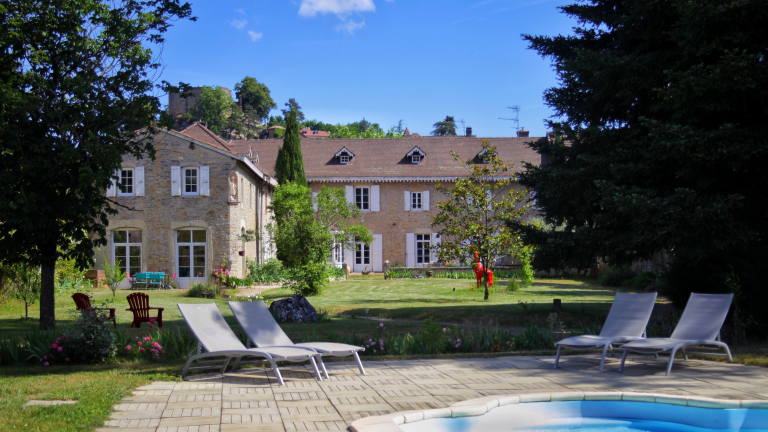 La piscine du Clos Ayana - Chambres d'htes  Crmieu