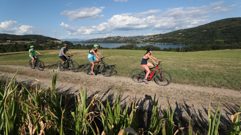 VTT vue lac de Paladru