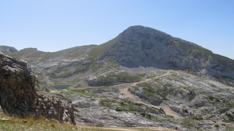 La Grande Moucherolle et le lac