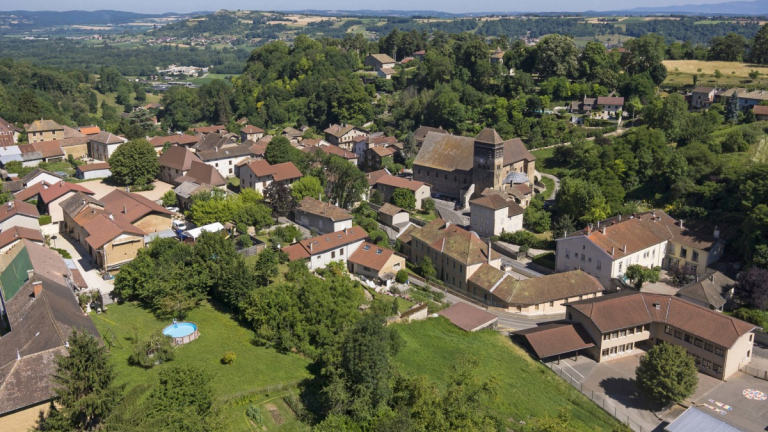 Saint-Chef cit abbatiale