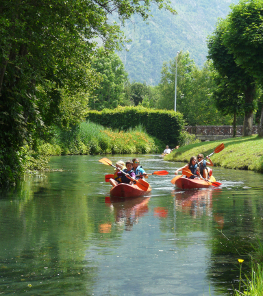 Cano sur la Rive