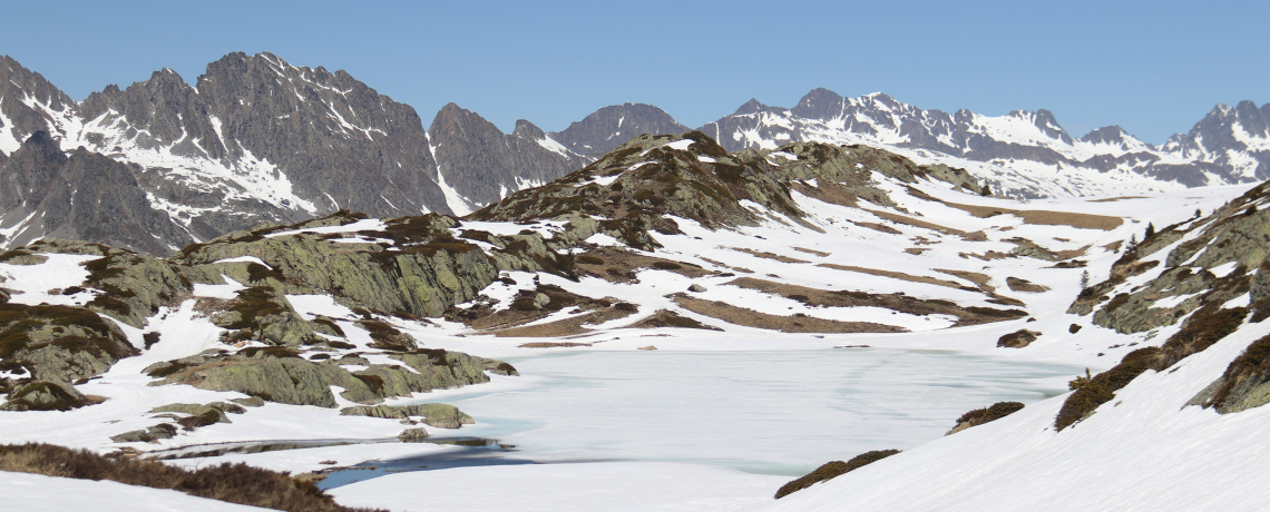 Le Lac Besson sous le soleil du printemps