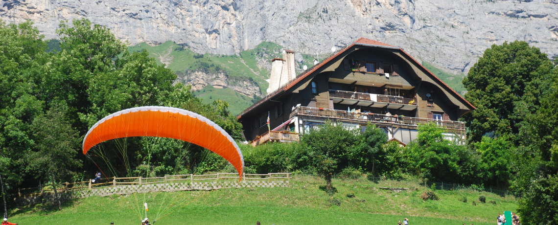 Décollage Nord: parapentes