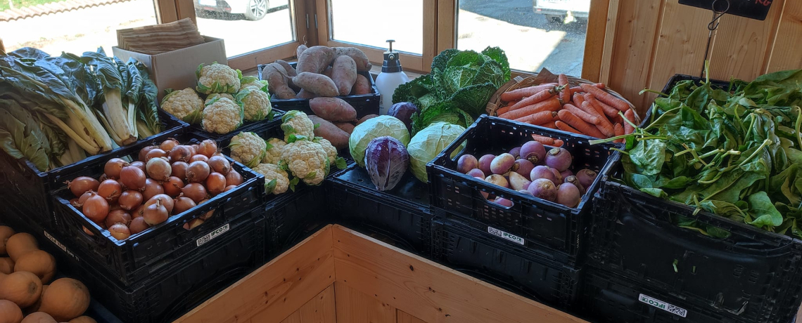 Boutique des Vergers du Bouchage, producteurs des Balcons du Dauphin, Nord Isre