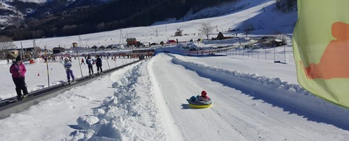 Pistes de luge, accès par tapis roulant, de Gresse-en-Vercors