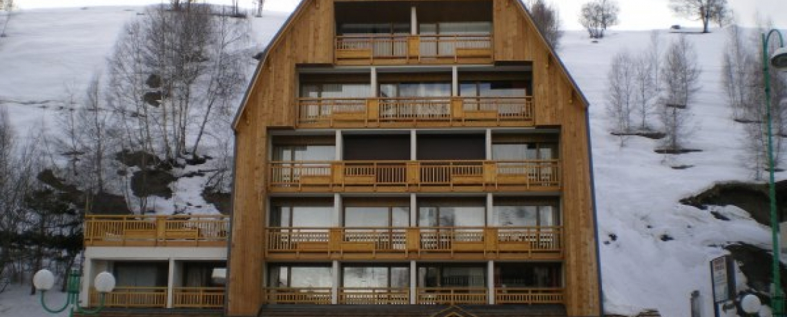 Appartement 2 Alpes aux pieds des pistes et proximit centre station de ski