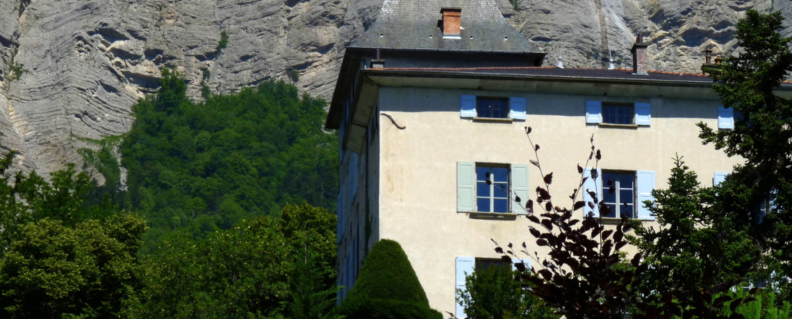 Le château de Montbives et son environnement  : une maison forte sur un site d’exception - Exposition