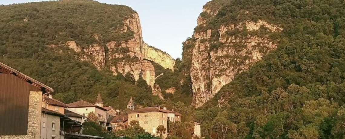 Visite guidée des rues du village de Cognin-les-Gorges et de ses lieux remarquables