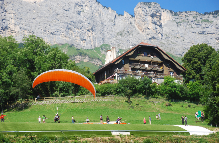 Décollage Nord: parapentes