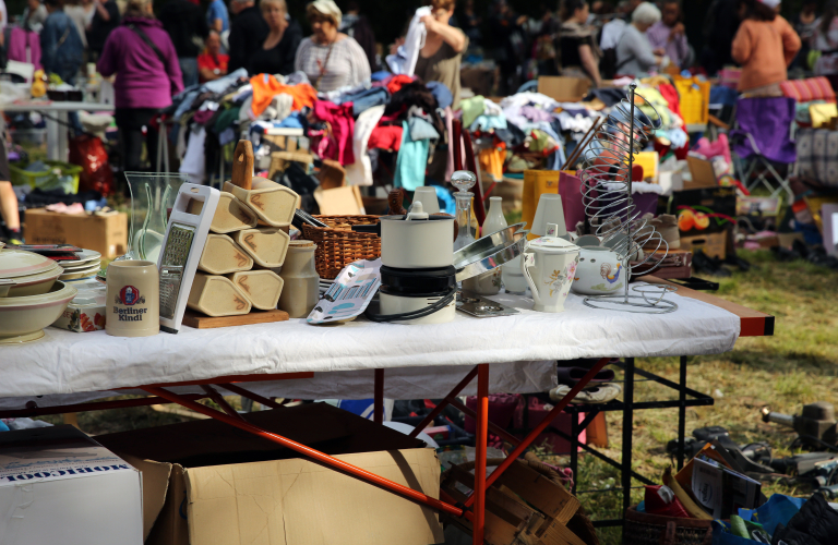 Brocante vide-grenier Collection et Artisanat