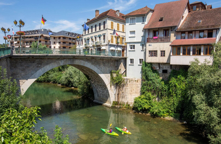 Pont de Beauvoisin - une histoire, deux villes