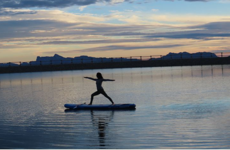 Photo sunset supyoga sur lac