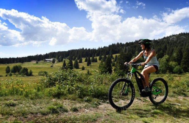 Photo VTT  Assistance Electrique (VTTAE) sentier Chamrousse