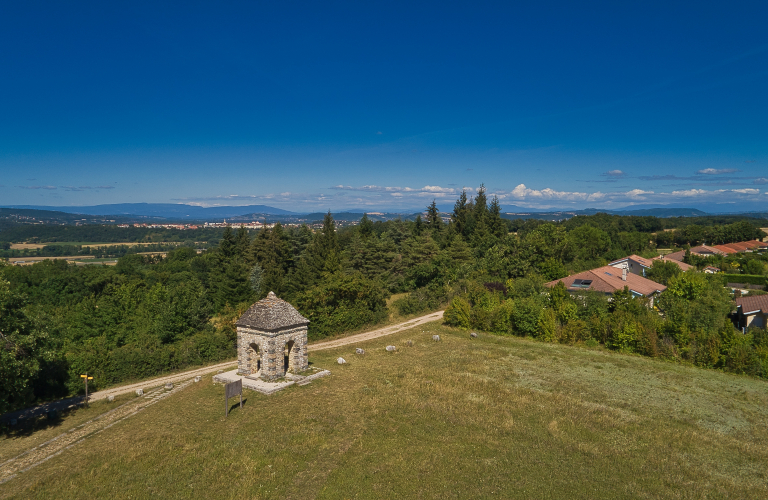 Randonnée pédestre Tour de Villefontaine