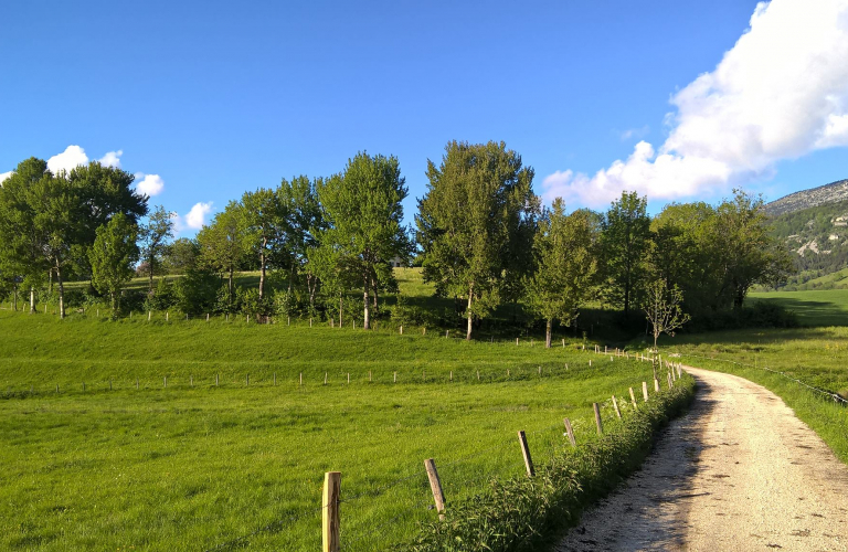 Vue en arrivant au hameau des Poulats