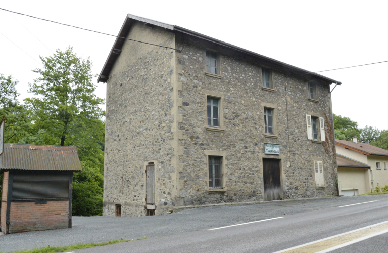 Visite du moulin à grains de Tavernolles