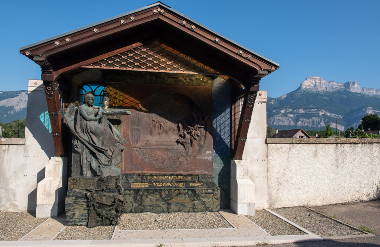 Cénotaphe Bergès au cimetière de Villard-Bonnot