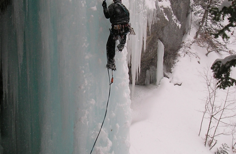 cascade de glace avec les Guides du Mont-Aiguille