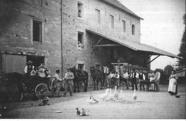 Visite guide des moulins et du pont mdival du Peillard - Saint-Romain-de-Jalionas -Balcons du Dauphin