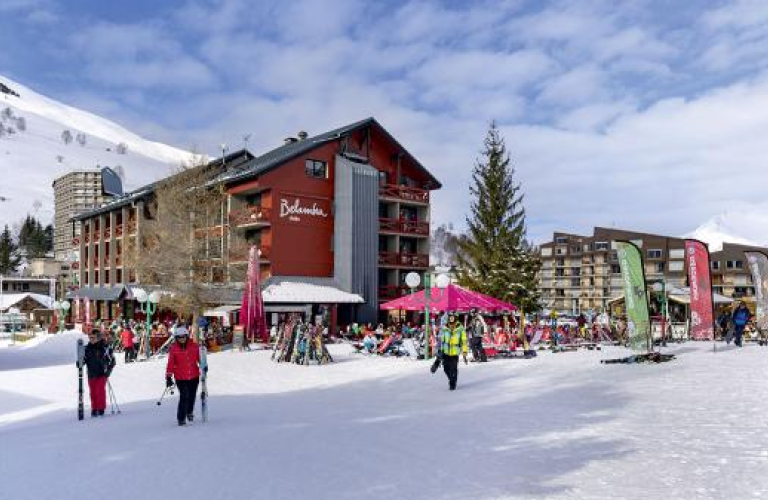 Htel et Brasserie l'Ore des Pistes