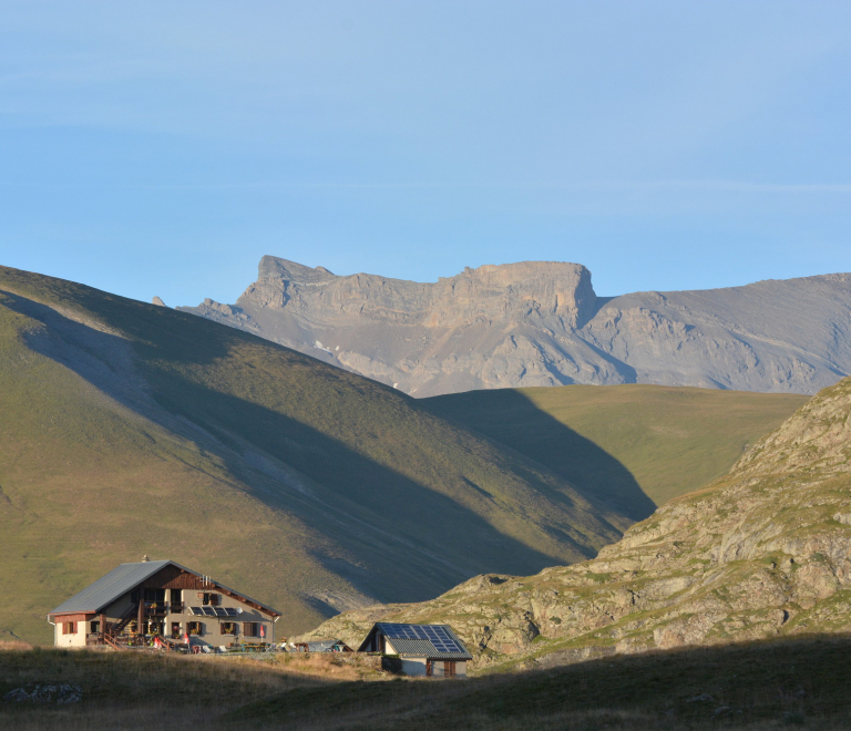 En arrivant de Mizon avec vue sur la Savoie