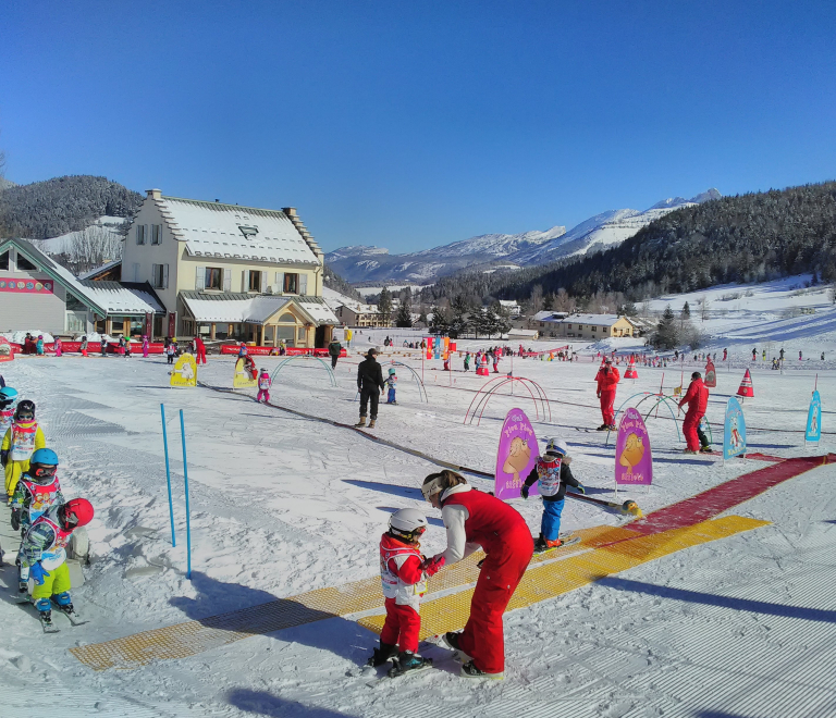 ESF de Corrençon en Vercors - Accueil hameau des Rambins