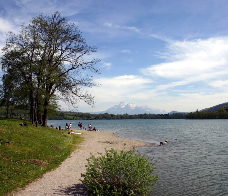 Lac de Petichet - Plage du Miradou