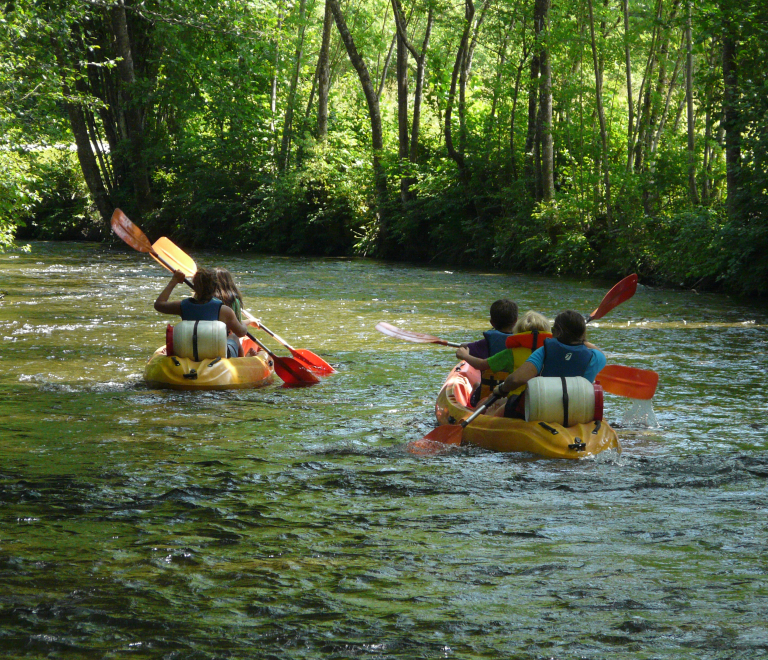 Cano sur la Rive