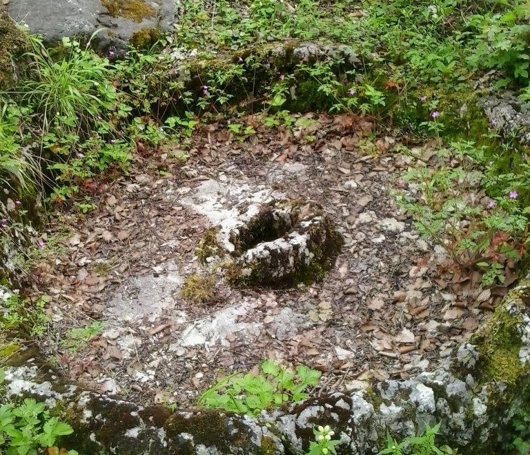 Sentier des moulins  Chteau-Bernard