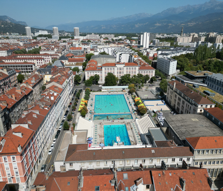 Piscine Jean Bron et centre sportif Berthe de Boissieux