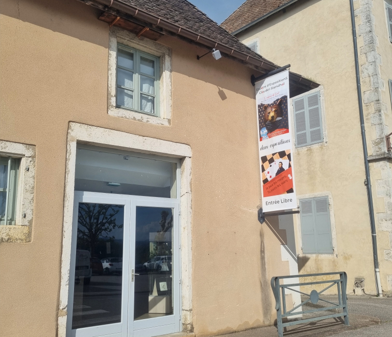 Entre de l'espace d'expositions Claudel-Stendhal