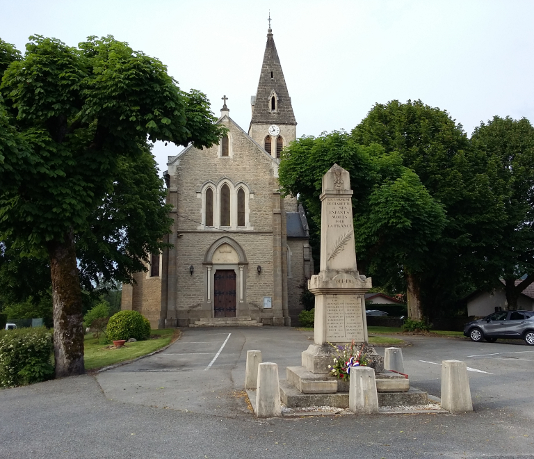 glise et monuments aux morts de Charette - Balcons du Dauphin - Nord-Isre -  moins d'une heure de Lyon