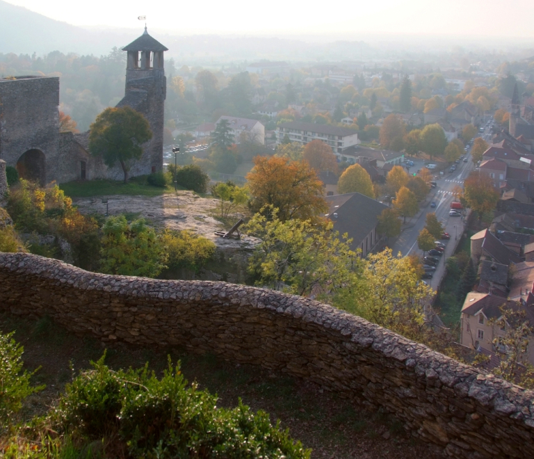 Colline Saint-Hippolyte - Crmieu - Balcons du Dauphin