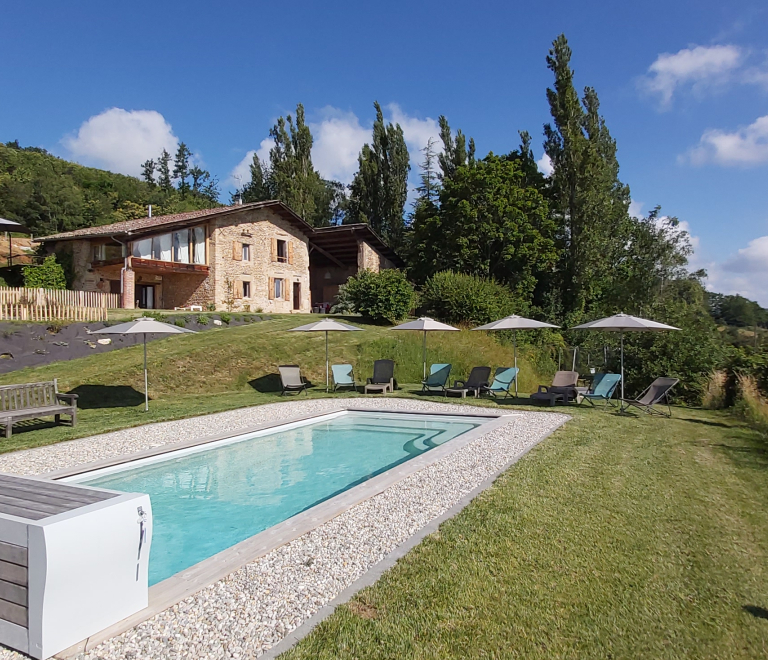 Piscine chauffe et scurise par volet roulant lectrique