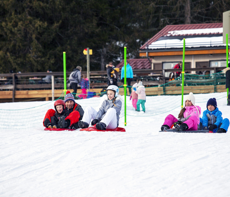 Photo luge enfant famille domaine nordique Chamrousse